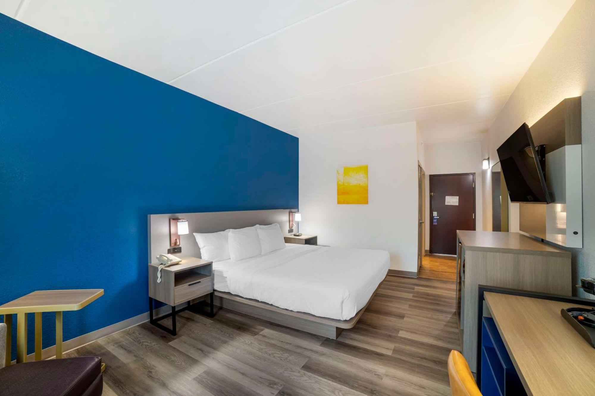 Comfort Inn Asheville Airport Флетчер Экстерьер фото